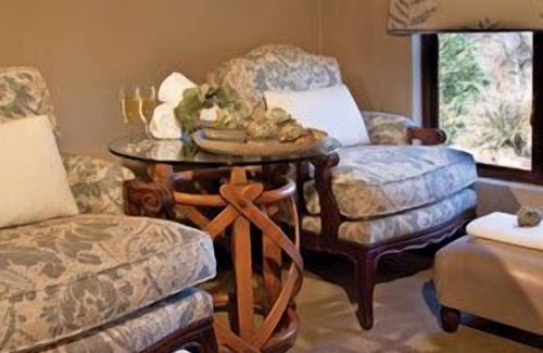 Vaalwater Cabina | Zulu Camp at Shambala Private Game Reserve