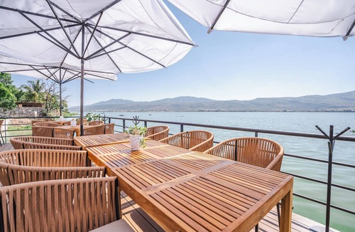 Cajititlán Casa | Bungalow con jacuzzi y vista al lago | Cajititlán