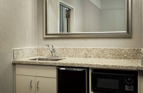 Downtown Houston Hotel | Courtyard by Marriott Houston Downtown/Convention Center