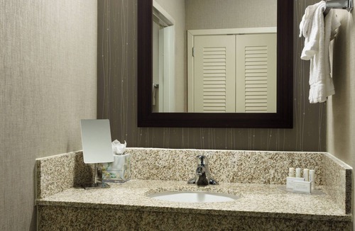 Downtown Houston Hotel | Courtyard by Marriott Houston Downtown/Convention Center
