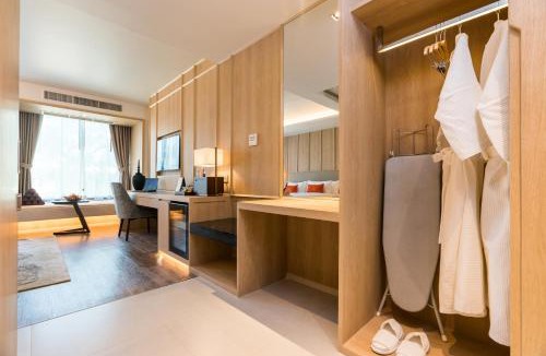 Srisa Chorakhe Noi Hotel | Divalux Resort & Spa Bangkok, Suvarnabhumi Airport-Free Shuttle