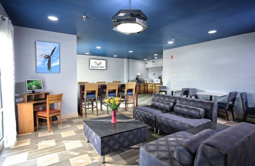 Statesboro Hotel | Eagles Nest Inn