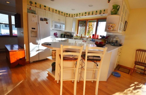 North Truro Hotel | East Harbour Motel and Cottages