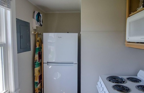 North Truro Hotel | East Harbour Motel and Cottages
