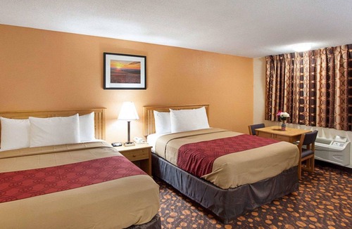 Phillipsburg Hotel | Econo Lodge Phillipsburg