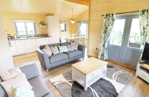 Newland Near Ulverston Cabaña | Elm Lodge