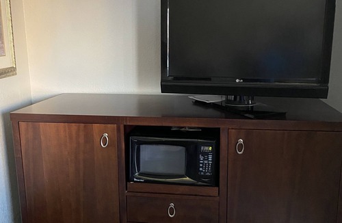 Farmington Hotel | Travelodge by Wyndham Farmington Hwy 64