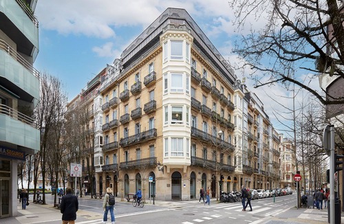 San Sebastian Centro Apartamento | Getaria by FeelFree Rentals