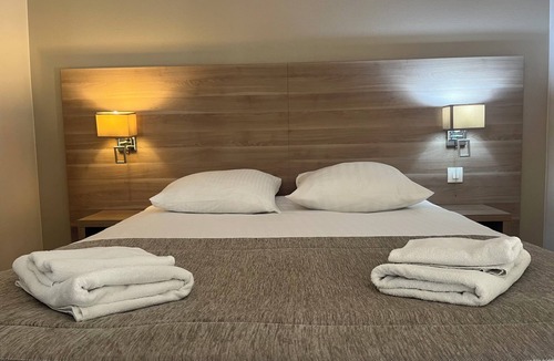 Givet Hotel | Hôtel Le Roosevelt