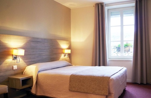 Givet Hotel | Hôtel Le Roosevelt