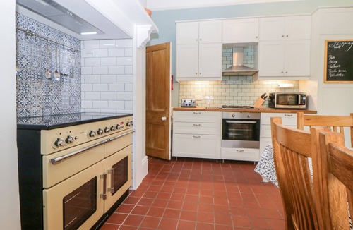 Torquay Cabaña | Holcombe House