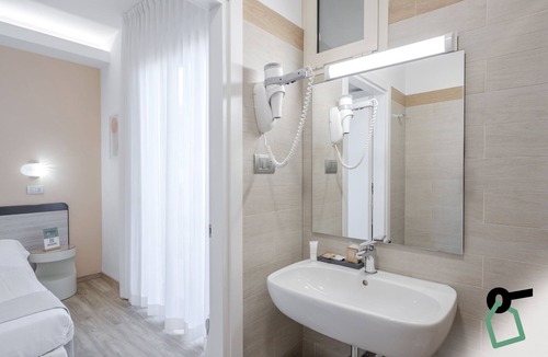 Giulianova Hotel | Hotiday Hotel Giulianova