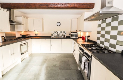 Ruthin Cabaña | Maestyddyn Farm House
