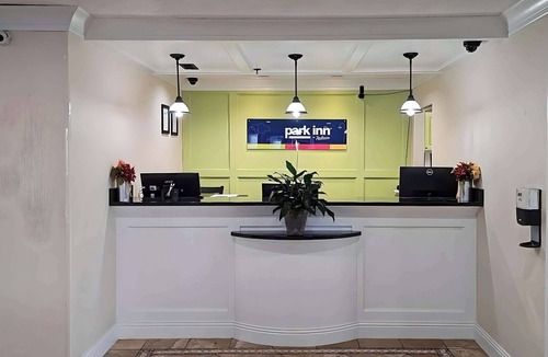 Grove City Hotel | Park Inn by Radisson