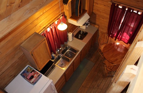 Sturgeon Bay Cabina | Tranquil Timbers Camping Resort