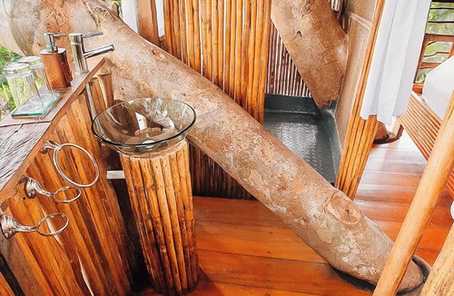 Saquena Cabina | Treehouse Lodge