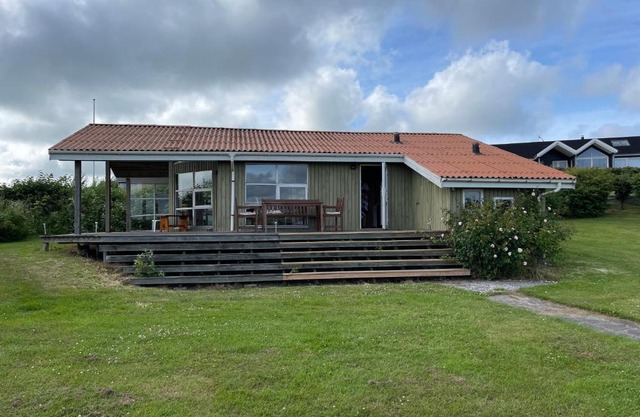 Ældre Sommerhus Max 4 voksne og 4 børn
