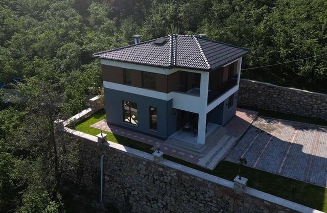 ÇİFTLİKTE KONAKLAMA VİLLA SAKLI BAHÇE