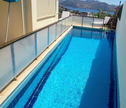Τάνια