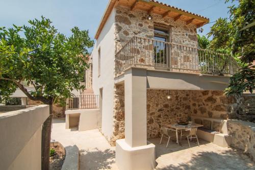 Το Ρόδι Voutas Cottage house