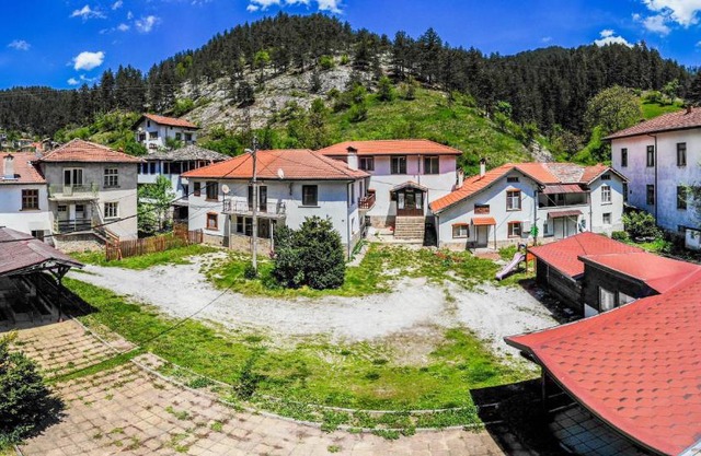 Комплекс Петлето