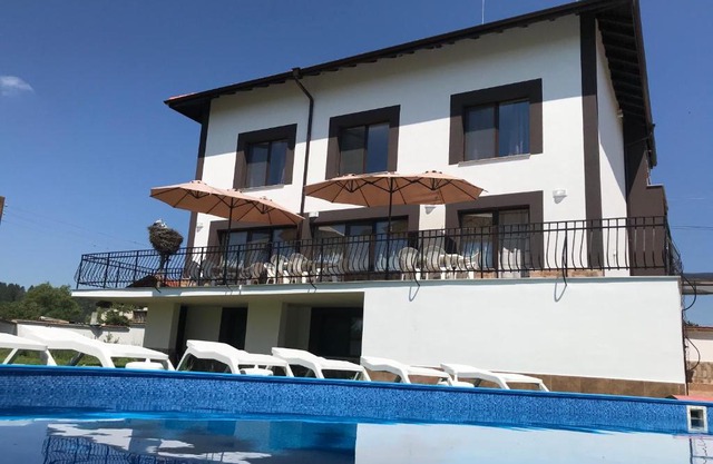 КЪЩА ЗА ГОСТИ ХАРМОНИ