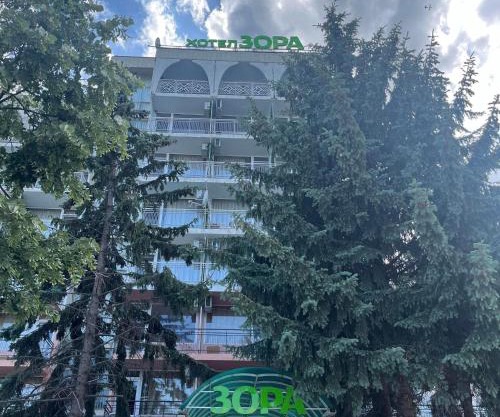 Хотел Зора