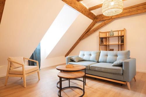 ღLiboria Das Blaue Haus