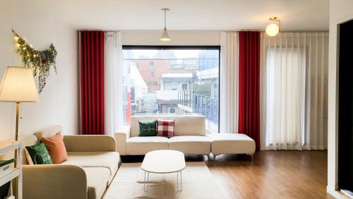 홍대 연남동 루프탑테라스 D'enough House