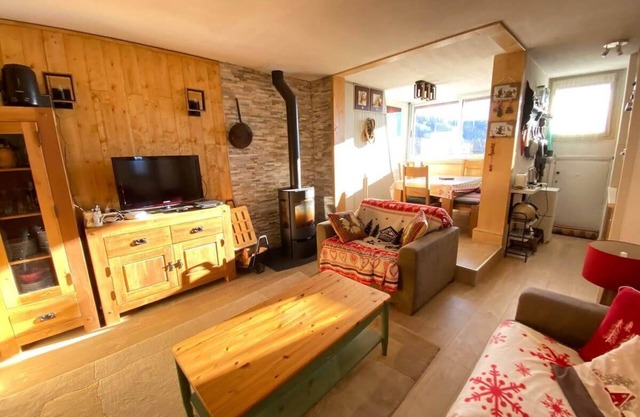 06BC - Valberg ski station : 4-person apartment 300m from the slopes