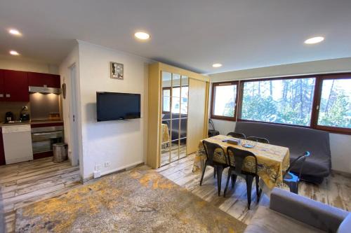06BF - 7-person apartment facing the slopes