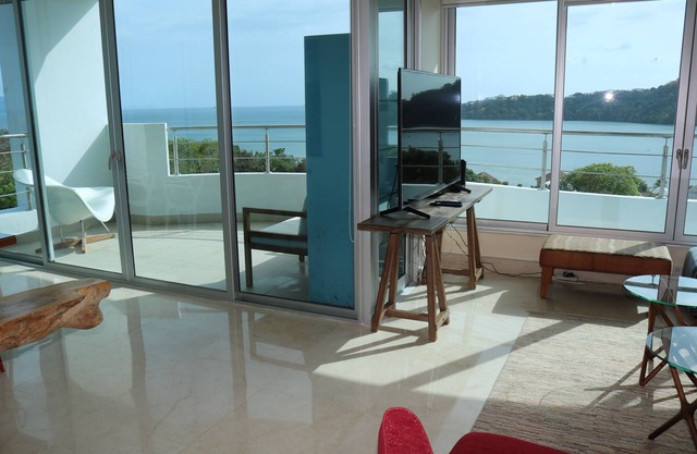 07F Resort de Lujo Vista al Mar Canal de Panamá