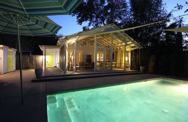1 1/2 cuadra de la playa con piscina privada