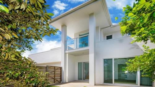 1 8 Nannygai St Noosaville