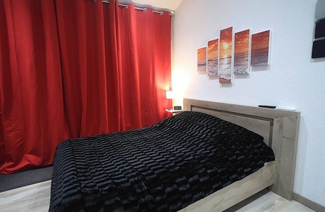 Tipo 1 Apartamento chalet. Totalmente equipada, aire acondicionado con piscina. Particular