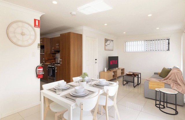 1 Bdr Apt! Garage! Balcony! GST Credits! 116D1