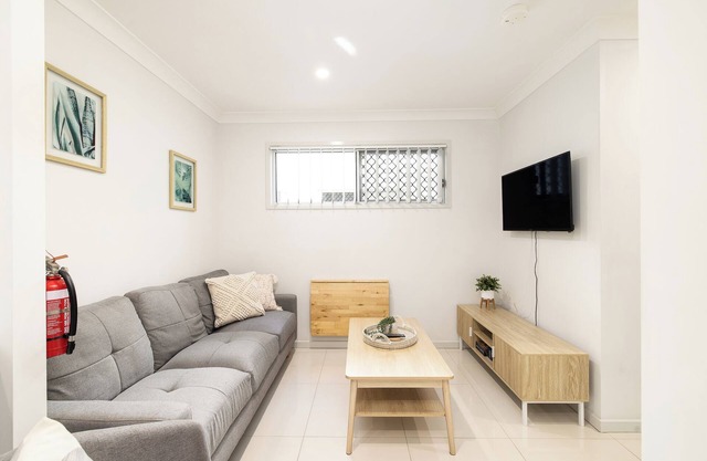 1 Bdr Apt! GST Credits! Undercover Parking! 435AF1