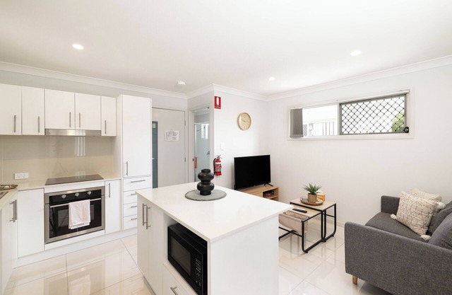 1 Bdr Apt! GST Credits! Undercover Parking! 539AF1
