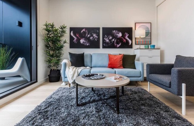 Air Conditioned One Bedroom with Pool Close To CBD