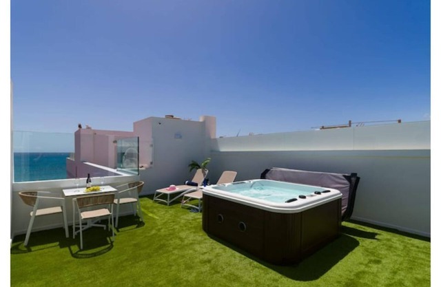 1 línea de playa terraza exclusiva/jacuzzi
