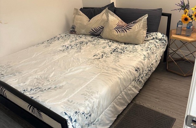 1 Bed 1 Bath -Family House