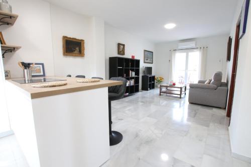 1 Bed-4 Guests-AirCon-Parking-Golf