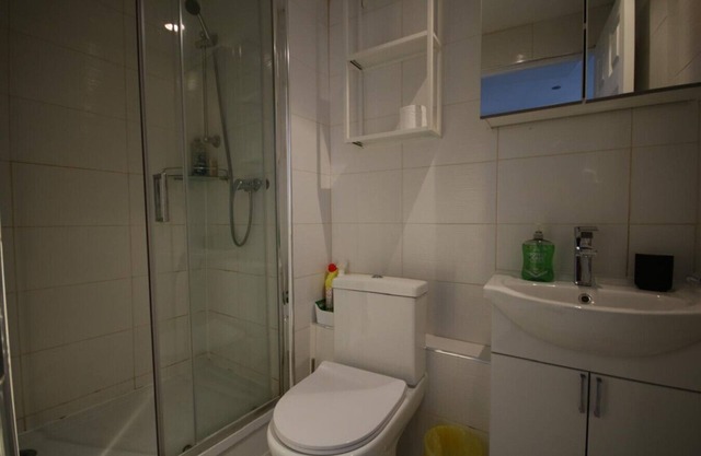 1-Bed Flat by Liverpool Street