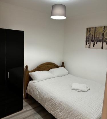 1 bed flat sleeps 4 close to Wembley Stadium