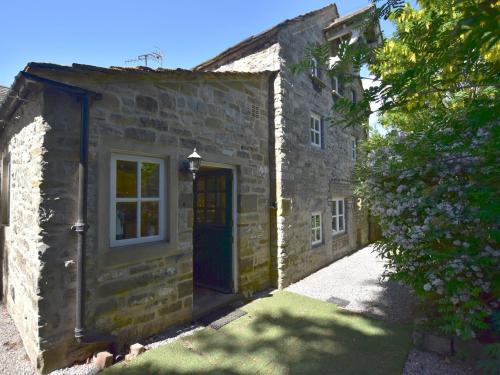 1 Bed in Ashford in the Water PK547