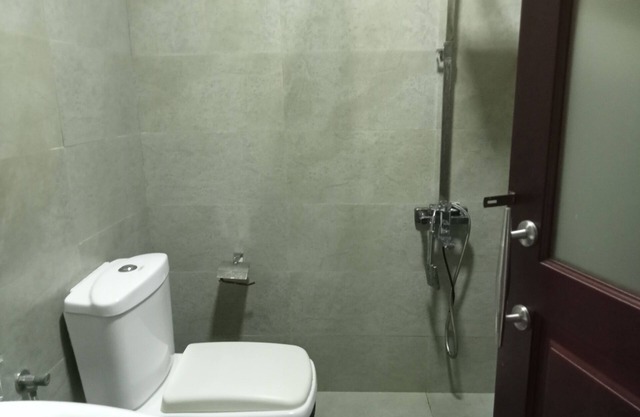 1 Bedroom, 1 Bath spacious studio for 12 dollars per day excluding electricity.