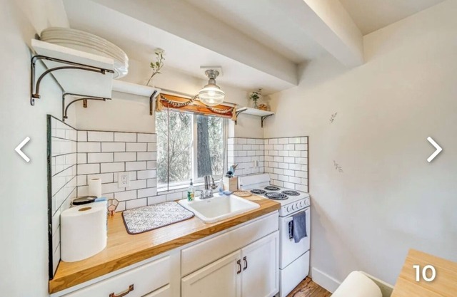 1 bedroom, 2 beds, 1 bath