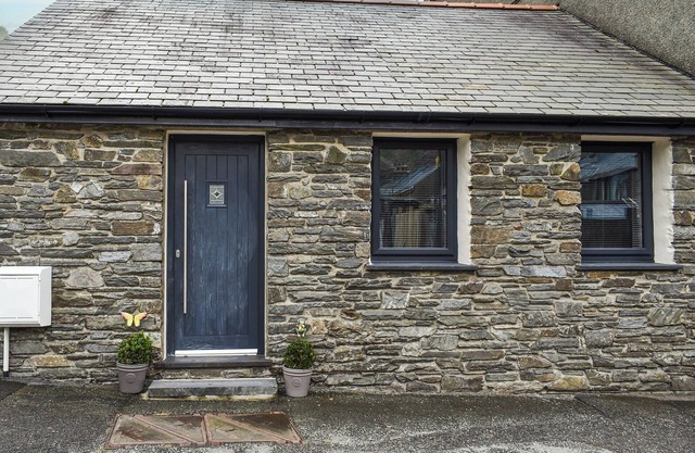 1 bedroom accommodation in Blaenau Ffestiniog