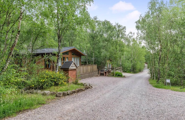 Alojamiento de 3 habitaciones en Freehay, Cheadle