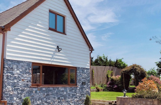 A charming and cosy annexe perfect for couples to enjoy the Welsh coastline and countryside.